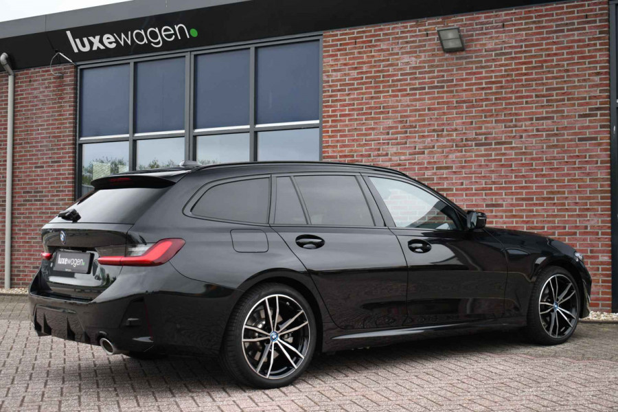BMW 3 Serie Touring 320e M-Sport Pano El-zetels 360-cam HUD 19inch