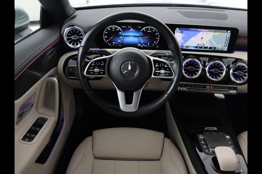 Mercedes-Benz CLA-Klasse Shooting Brake 180 Luxury Line | Leder | Adaptive cruise | Stoelverwarming | Camera | Matrix LED | Carplay | Sfeerverlichting | Widescreen | Keyless