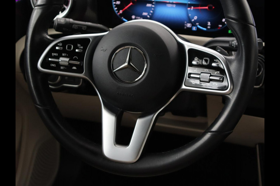 Mercedes-Benz CLA-Klasse Shooting Brake 180 Luxury Line | Leder | Adaptive cruise | Stoelverwarming | Camera | Matrix LED | Carplay | Sfeerverlichting | Widescreen | Keyless