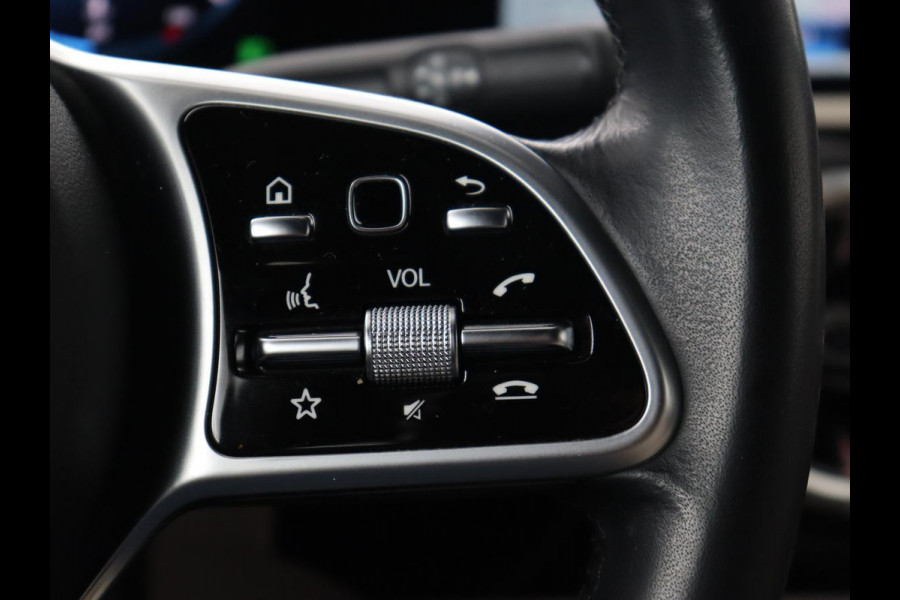 Mercedes-Benz CLA-Klasse Shooting Brake 180 Luxury Line | Leder | Adaptive cruise | Stoelverwarming | Camera | Matrix LED | Carplay | Sfeerverlichting | Widescreen | Keyless