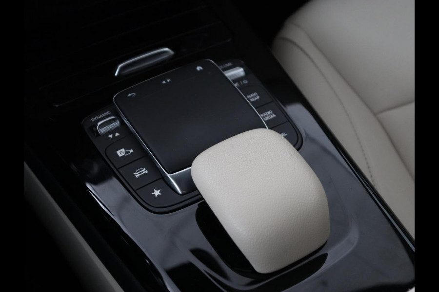Mercedes-Benz CLA-Klasse Shooting Brake 180 Luxury Line | Leder | Adaptive cruise | Stoelverwarming | Camera | Matrix LED | Carplay | Sfeerverlichting | Widescreen | Keyless