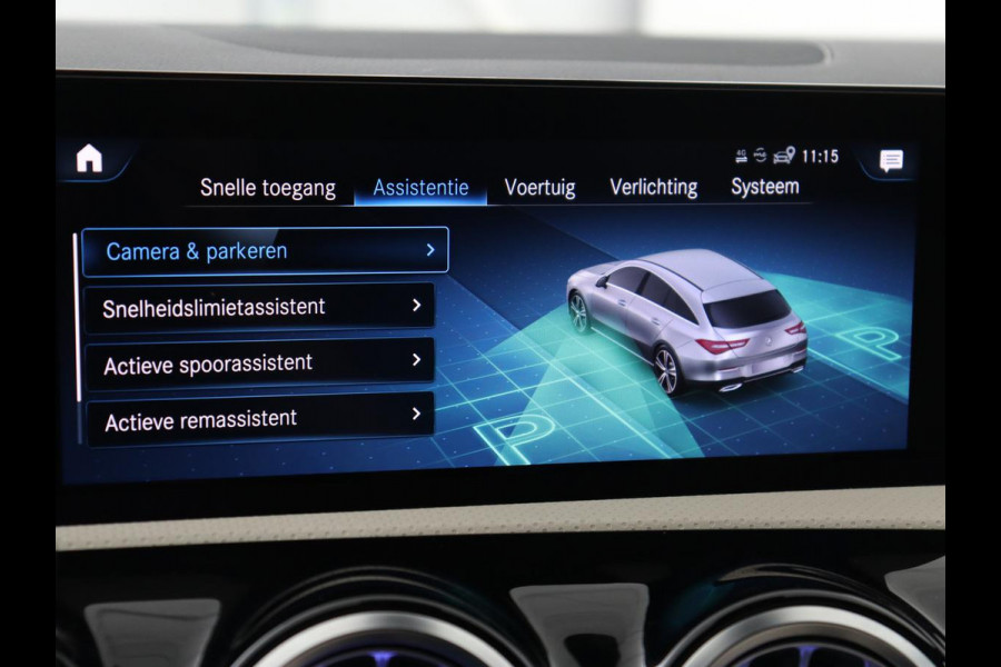 Mercedes-Benz CLA-Klasse Shooting Brake 180 Luxury Line | Leder | Adaptive cruise | Stoelverwarming | Camera | Matrix LED | Carplay | Sfeerverlichting | Widescreen | Keyless