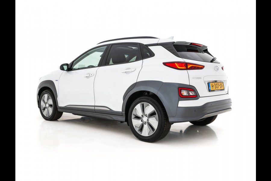 Hyundai Kona EV Premium 64 kWh (INCL-BTW) *PANO | FULL-LEATHER | KRELL-AUDIO | HEAD-UP | FULL-LED | NAVI-FULLMAP | DAB | ADAPT.CRUISE | KEYLESS | CAMERA | BLIND-SPOT | LANE-ASSIST | DIGI-COCKPIT | COMFORT-SEATS | 17''ALU*