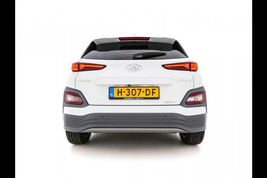 Hyundai Kona EV Premium 64 kWh (INCL-BTW) *PANO | FULL-LEATHER | KRELL-AUDIO | HEAD-UP | FULL-LED | NAVI-FULLMAP | DAB | ADAPT.CRUISE | KEYLESS | CAMERA | BLIND-SPOT | LANE-ASSIST | DIGI-COCKPIT | COMFORT-SEATS | 17''ALU*