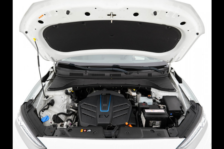 Hyundai Kona EV Premium 64 kWh (INCL-BTW) *PANO | FULL-LEATHER | KRELL-AUDIO | HEAD-UP | FULL-LED | NAVI-FULLMAP | DAB | ADAPT.CRUISE | KEYLESS | CAMERA | BLIND-SPOT | LANE-ASSIST | DIGI-COCKPIT | COMFORT-SEATS | 17''ALU*