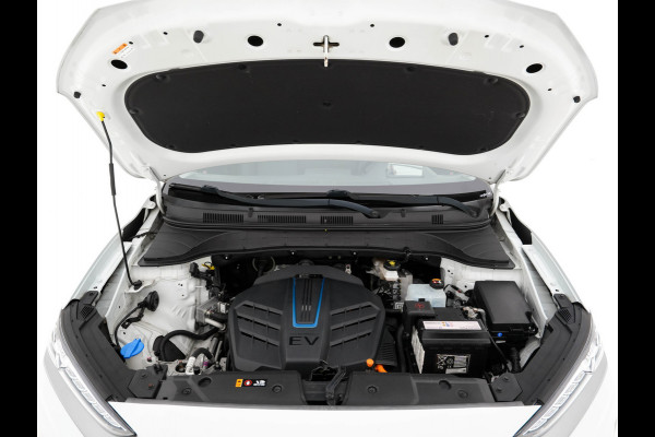 Hyundai Kona EV Premium 64 kWh (INCL-BTW) *PANO | FULL-LEATHER | KRELL-AUDIO | HEAD-UP | FULL-LED | NAVI-FULLMAP | DAB | ADAPT.CRUISE | KEYLESS | CAMERA | BLIND-SPOT | LANE-ASSIST | DIGI-COCKPIT | COMFORT-SEATS | 17''ALU*