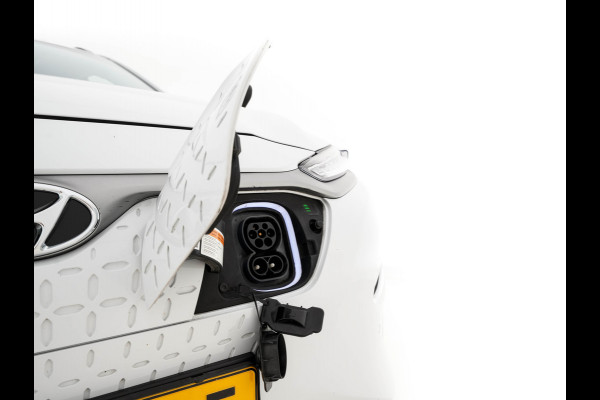 Hyundai Kona EV Premium 64 kWh (INCL-BTW) *PANO | FULL-LEATHER | KRELL-AUDIO | HEAD-UP | FULL-LED | NAVI-FULLMAP | DAB | ADAPT.CRUISE | KEYLESS | CAMERA | BLIND-SPOT | LANE-ASSIST | DIGI-COCKPIT | COMFORT-SEATS | 17''ALU*