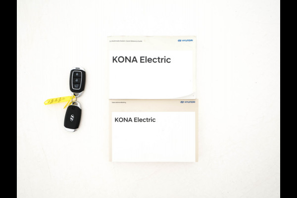 Hyundai Kona EV Premium 64 kWh (INCL-BTW) *PANO | FULL-LEATHER | KRELL-AUDIO | HEAD-UP | FULL-LED | NAVI-FULLMAP | DAB | ADAPT.CRUISE | KEYLESS | CAMERA | BLIND-SPOT | LANE-ASSIST | DIGI-COCKPIT | COMFORT-SEATS | 17''ALU*