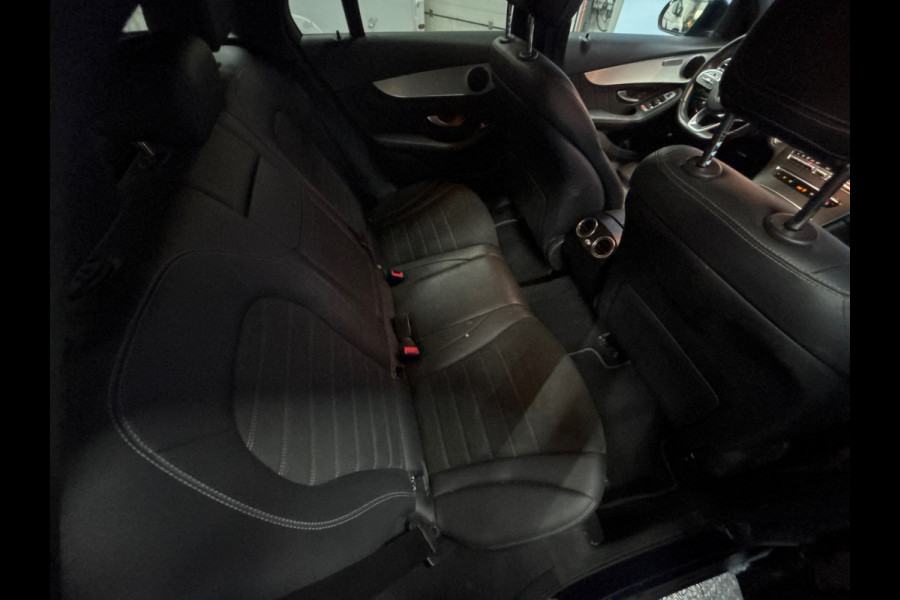 Mercedes-Benz GLC 200 Business Solution AMG