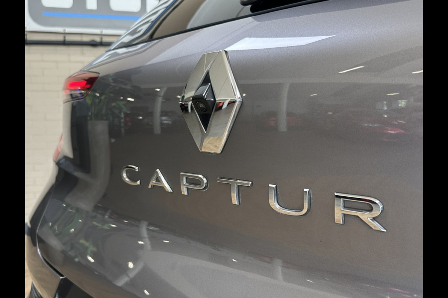 Renault Captur 1.3 TCe 155 Intens | Groot Navi | ACC | Blindspot | Camera | 18" | Stoel & Stuur verwarming |