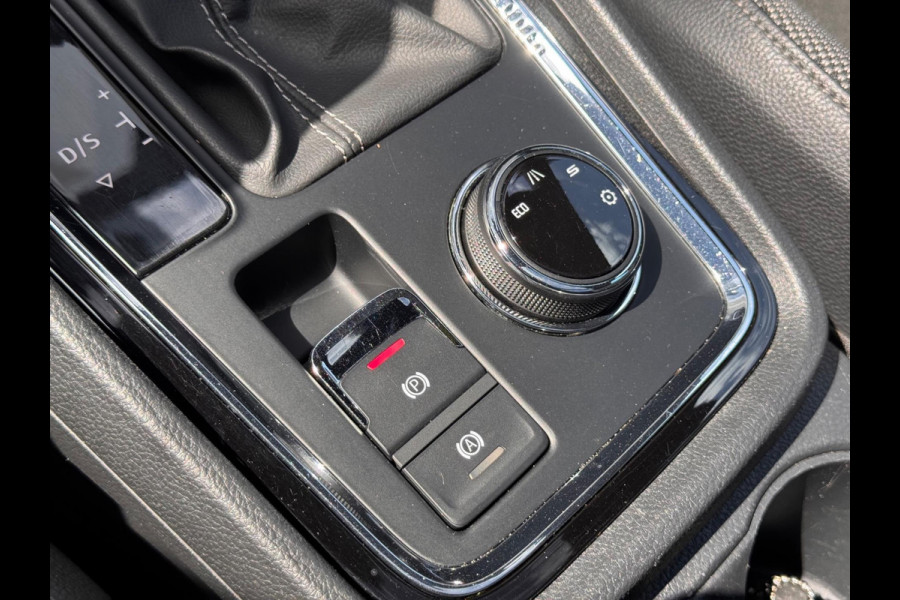 Seat Ateca 1.5 TSI FR Business Intense Pano/360/FrontAssist