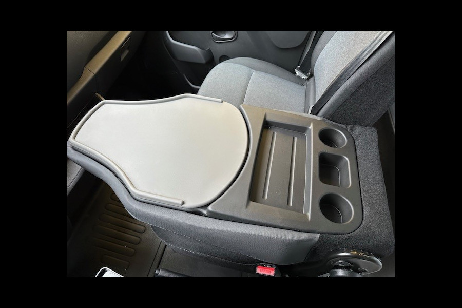 Renault Master Bakwagen met laadklep 2.3dCi 165 pk DL/Dubbel lucht/Laadklep 750kg/Navigatie/Cruisecontrol Citybox/Meubelbak/mechanisch geveerde Hoogte 2.320 inwendig/ Breedte 2.220 uitwendig/ Lengte 4.400 inwendig