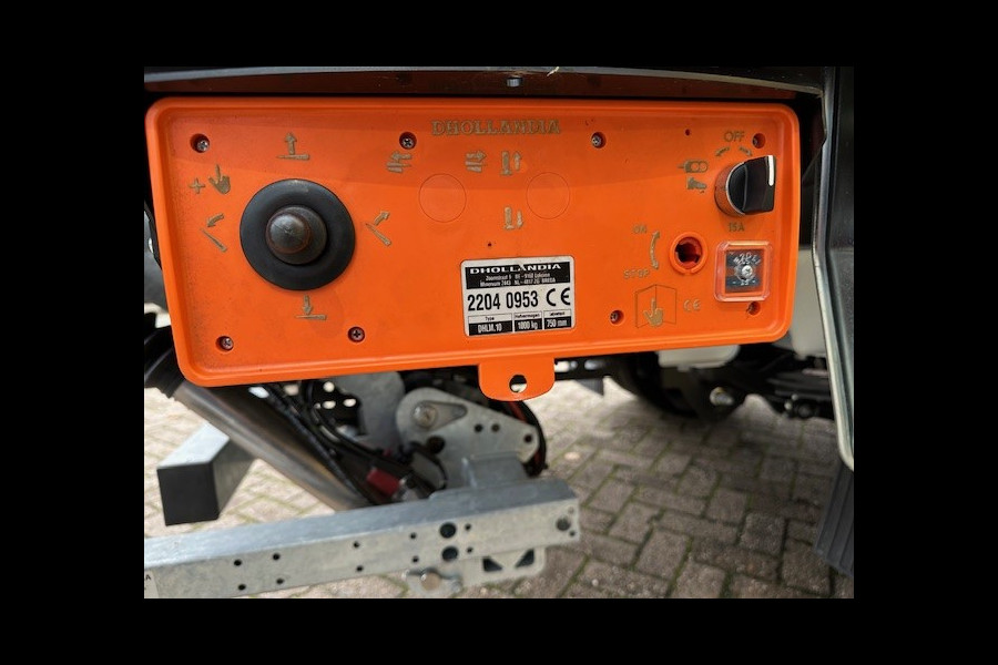 Renault Master Bakwagen met laadklep 2.3dCi 165 pk DL/Dubbel lucht/Laadklep 750kg/Navigatie/Cruisecontrol Citybox/Meubelbak/mechanisch geveerde Hoogte 2.320 inwendig/ Breedte 2.220 uitwendig/ Lengte 4.400 inwendig