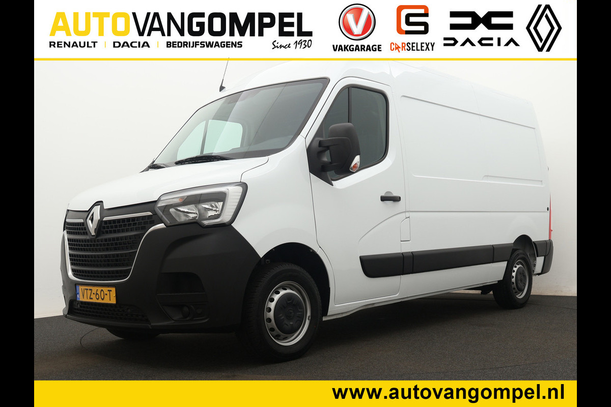 Renault Master T33 2.3 dCi 135PK L2H2 Comfort / NAVIGATIE / CRUISE CONTROL / PARKEERSENSOREN Renault Master T33 2.3 dCi 135PK L2H2 Comfort / NAVIGATIE / CRUISE CONTROL / PARKEERSENSOREN