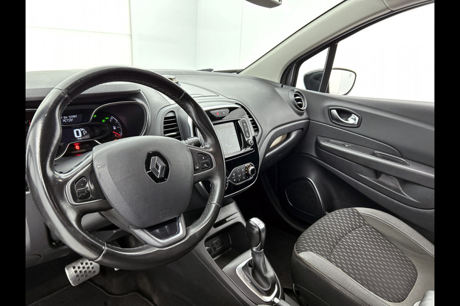 Renault Captur TCe 120PK Intens / CAMERA/ Navi / Parkeer sensoren V+A