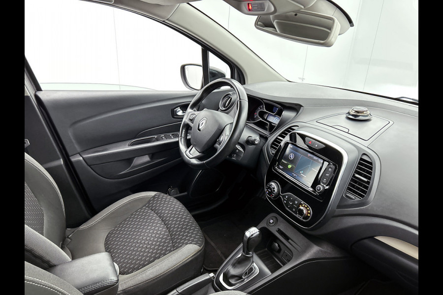 Renault Captur TCe 120PK Intens / CAMERA/ Navi / Parkeer sensoren V+A