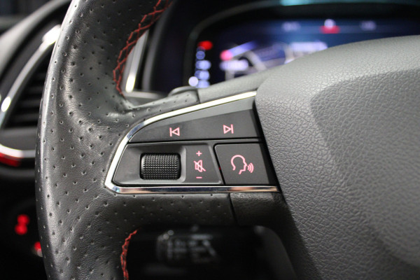 Seat Leon 1.5 TSI FR Business Intense Pano|Beats audio|Adaptive Cruise|Leer