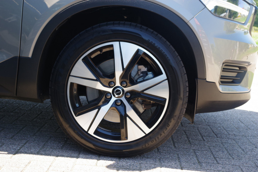 Volvo XC40 1.5 T4 211 PK Recharge R-Design, Adap. Cruise Control, Camera, Climate Control, Camera