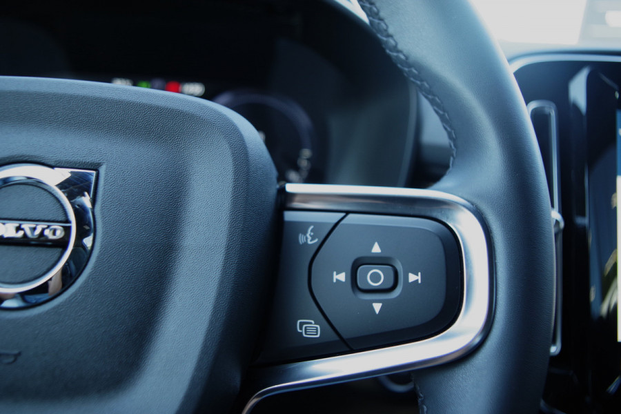 Volvo XC40 1.5 T4 211 PK Recharge R-Design, Adap. Cruise Control, Camera, Climate Control, Camera
