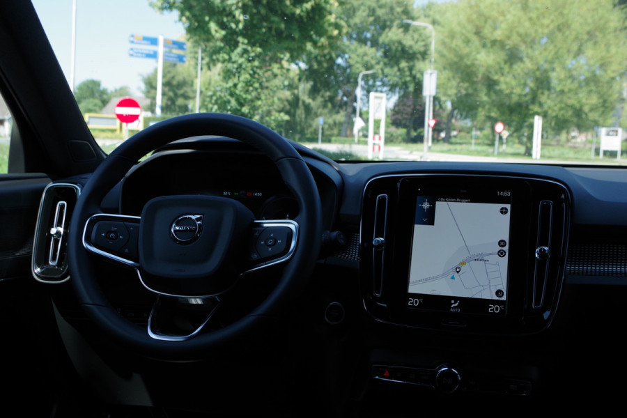 Volvo XC40 1.5 T4 211 PK Recharge R-Design, Adap. Cruise Control, Camera, Climate Control, Camera