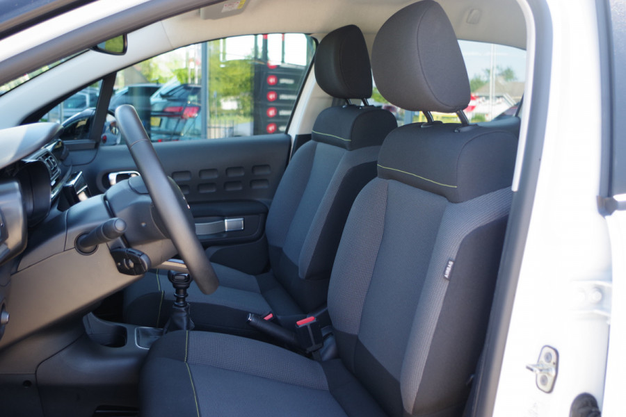 Citroën C3 1.2 111 PK PureTech C-Series, Cruise Control, Camera, Carplay