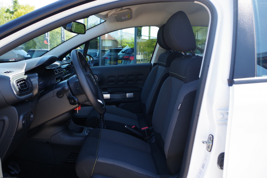 Citroën C3 1.2 111 PK PureTech C-Series, Cruise Control, Camera, Carplay