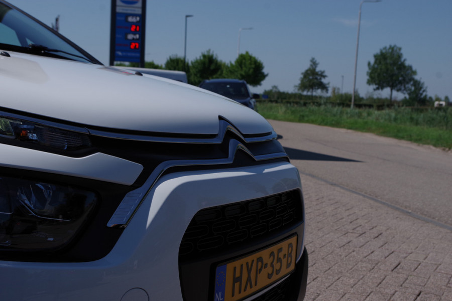 Citroën C3 1.2 111 PK PureTech C-Series, Cruise Control, Camera, Carplay