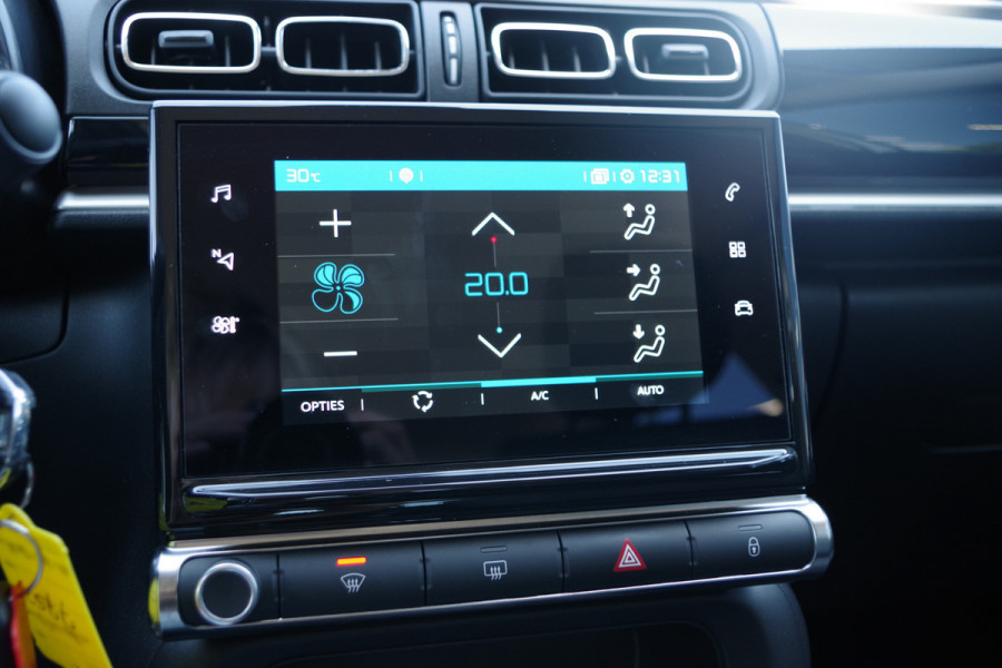 Citroën C3 1.2 111 PK PureTech C-Series, Cruise Control, Camera, Carplay