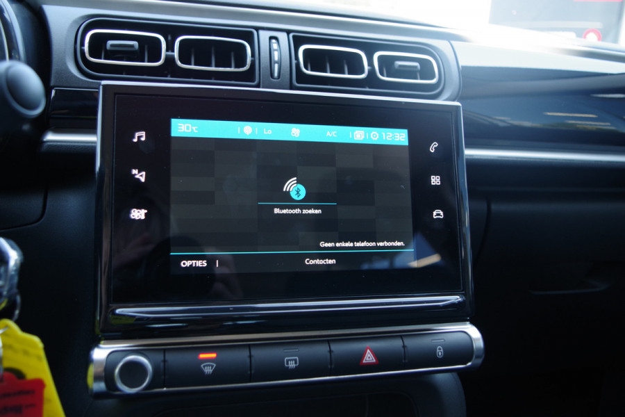 Citroën C3 1.2 111 PK PureTech C-Series, Cruise Control, Camera, Carplay