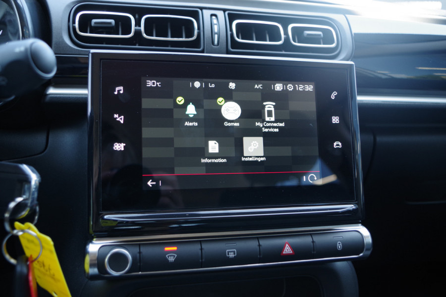 Citroën C3 1.2 111 PK PureTech C-Series, Cruise Control, Camera, Carplay