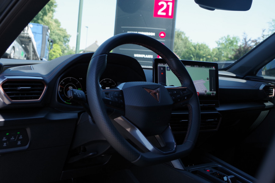 CUPRA Formentor 1.4 e-Hybrid VZ Performance, Adap. Cruise Control, Kuipstoelen, Winterpakket, Sfeerverlichting