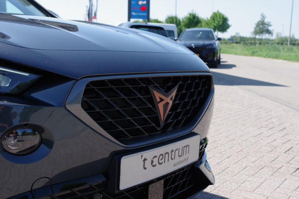 CUPRA Formentor 1.4 e-Hybrid VZ Performance, Adap. Cruise Control, Kuipstoelen, Winterpakket, Sfeerverlichting