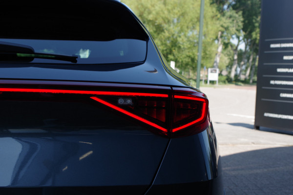 CUPRA Formentor 1.4 e-Hybrid VZ Performance, Adap. Cruise Control, Kuipstoelen, Winterpakket, Sfeerverlichting