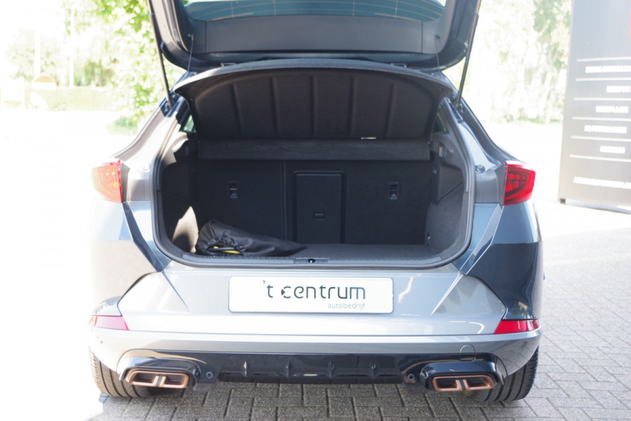 CUPRA Formentor 1.4 e-Hybrid VZ Performance, Adap. Cruise Control, Kuipstoelen, Winterpakket, Sfeerverlichting