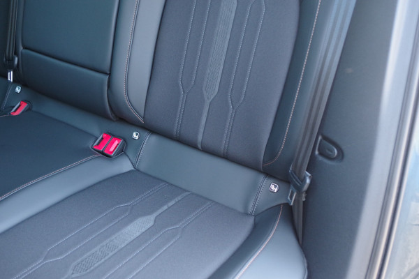 CUPRA Formentor 1.4 e-Hybrid VZ Performance, Adap. Cruise Control, Kuipstoelen, Winterpakket, Sfeerverlichting