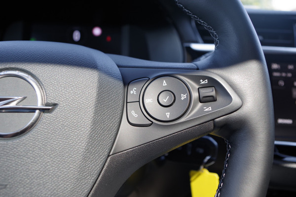 Opel Corsa 1.2 101 PK Elegance, Panoramadak, Camera, Stoelverwarming, Carplay