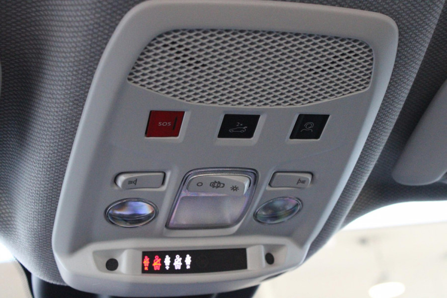 Jeep Avenger 1.2 100PK ALTITUDE | JBL AUDIO | NAVIGATIE | STOEL VERWARMING | DRAADLOZE APPLE CARPLAY/ANDROID AUTO | DRAADLOZE TELEFOONLADER | ADAPTIVE CRUISE CONTROL | DAB+ RADIO | LED KOPLAMPEN | LICHTMETALEN VELGEN | KEYLESS ENTRY/START | ELEKTRISCH BEDIENBARE ACHTERKLEP | CLIMATE CONTROL |