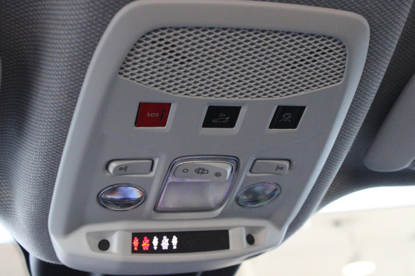 Jeep Avenger 1.2 100PK ALTITUDE | JBL AUDIO | NAVIGATIE | STOEL VERWARMING | DRAADLOZE APPLE CARPLAY/ANDROID AUTO | DRAADLOZE TELEFOONLADER | ADAPTIVE CRUISE CONTROL | DAB+ RADIO | LED KOPLAMPEN | LICHTMETALEN VELGEN | KEYLESS ENTRY/START | ELEKTRISCH BEDIENBARE ACHTERKLEP | CLIMATE CONTROL |