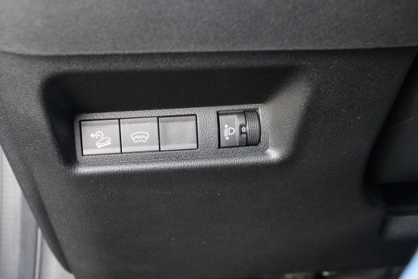 Jeep Avenger 1.2 100PK ALTITUDE | JBL AUDIO | NAVIGATIE | STOEL VERWARMING | DRAADLOZE APPLE CARPLAY/ANDROID AUTO | DRAADLOZE TELEFOONLADER | ADAPTIVE CRUISE CONTROL | DAB+ RADIO | LED KOPLAMPEN | LICHTMETALEN VELGEN | KEYLESS ENTRY/START | ELEKTRISCH BEDIENBARE ACHTERKLEP | CLIMATE CONTROL |