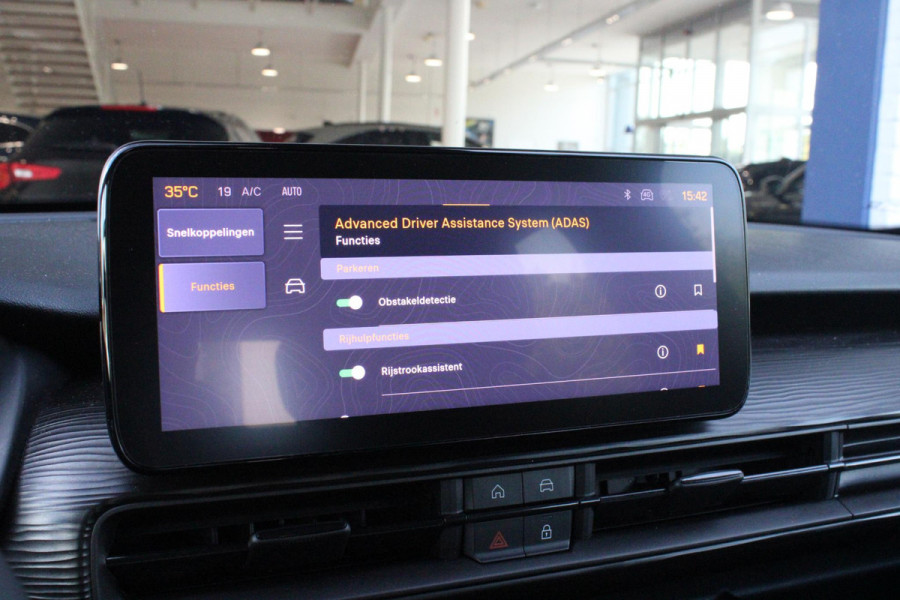 Jeep Avenger 1.2 100PK ALTITUDE | JBL AUDIO | NAVIGATIE | STOEL VERWARMING | DRAADLOZE APPLE CARPLAY/ANDROID AUTO | DRAADLOZE TELEFOONLADER | ADAPTIVE CRUISE CONTROL | DAB+ RADIO | LED KOPLAMPEN | LICHTMETALEN VELGEN | KEYLESS ENTRY/START | ELEKTRISCH BEDIENBARE ACHTERKLEP | CLIMATE CONTROL |