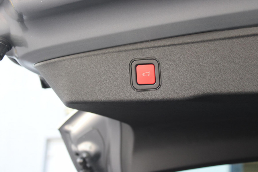 Jeep Avenger 1.2 100PK ALTITUDE | JBL AUDIO | NAVIGATIE | STOEL VERWARMING | DRAADLOZE APPLE CARPLAY/ANDROID AUTO | DRAADLOZE TELEFOONLADER | ADAPTIVE CRUISE CONTROL | DAB+ RADIO | LED KOPLAMPEN | LICHTMETALEN VELGEN | KEYLESS ENTRY/START | ELEKTRISCH BEDIENBARE ACHTERKLEP | CLIMATE CONTROL |