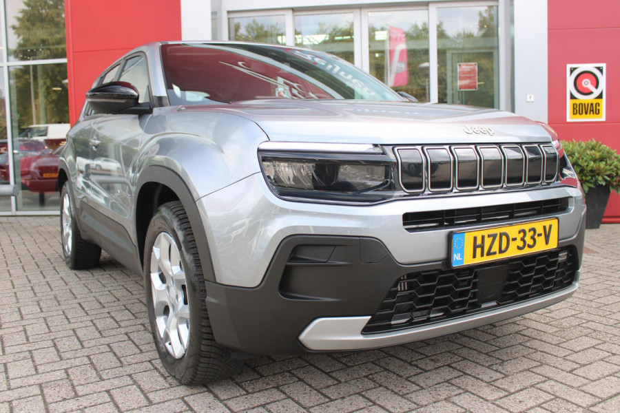 Jeep Avenger 1.2 100PK ALTITUDE | JBL AUDIO | NAVIGATIE | STOEL VERWARMING | DRAADLOZE APPLE CARPLAY/ANDROID AUTO | DRAADLOZE TELEFOONLADER | ADAPTIVE CRUISE CONTROL | DAB+ RADIO | LED KOPLAMPEN | LICHTMETALEN VELGEN | KEYLESS ENTRY/START | ELEKTRISCH BEDIENBARE ACHTERKLEP | CLIMATE CONTROL |