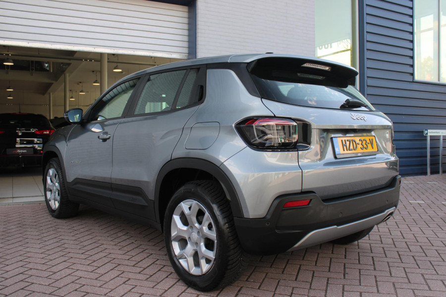 Jeep Avenger 1.2 100PK ALTITUDE | JBL AUDIO | NAVIGATIE | STOEL VERWARMING | DRAADLOZE APPLE CARPLAY/ANDROID AUTO | DRAADLOZE TELEFOONLADER | ADAPTIVE CRUISE CONTROL | DAB+ RADIO | LED KOPLAMPEN | LICHTMETALEN VELGEN | KEYLESS ENTRY/START | ELEKTRISCH BEDIENBARE ACHTERKLEP | CLIMATE CONTROL |