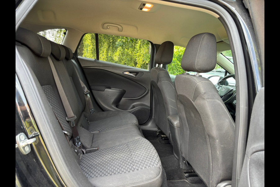 Opel Astra Sports Tourer 1.6 CDTI Online Edition | Navi + Cruise control |