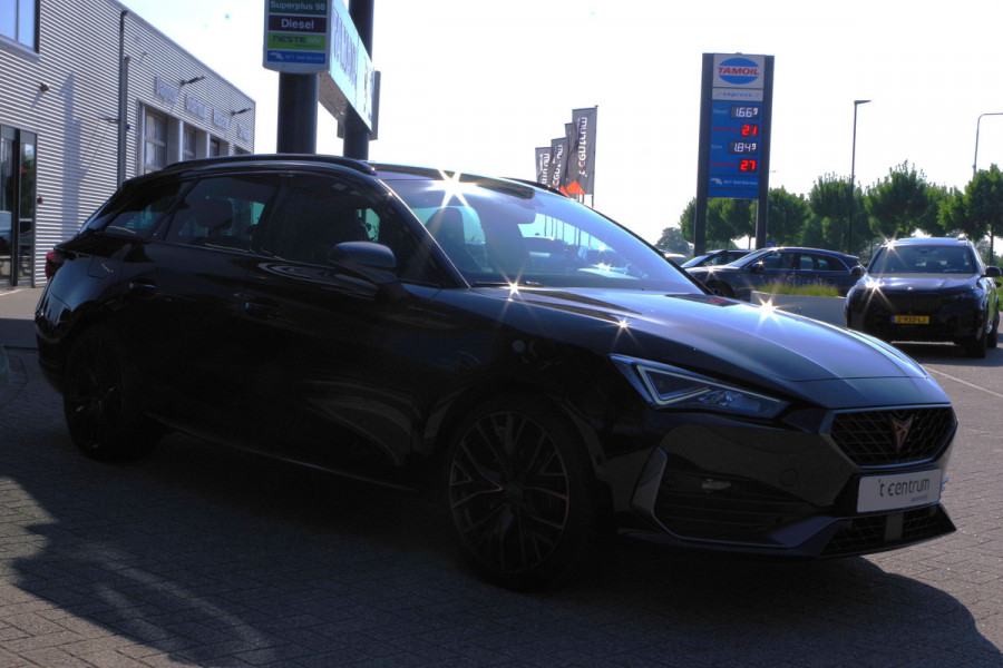 CUPRA Leon Sportstourer 1.4 e-Hybrid 245 PK VZ Copper Edition, Adap. Cruise Control, Kuipstoelen, Sfeerverlichting, LED