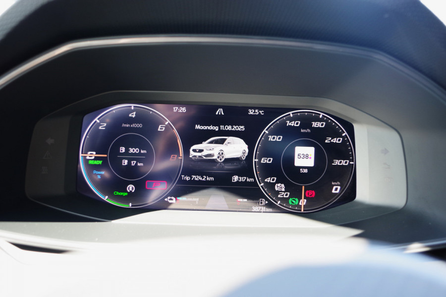 CUPRA Leon Sportstourer 1.4 e-Hybrid 245 PK VZ Copper Edition, Adap. Cruise Control, Kuipstoelen, Sfeerverlichting, LED
