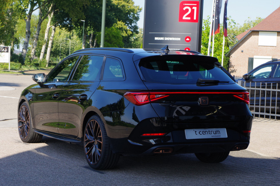 CUPRA Leon Sportstourer 1.4 e-Hybrid 245 PK VZ Copper Edition, Adap. Cruise Control, Kuipstoelen, Sfeerverlichting, LED