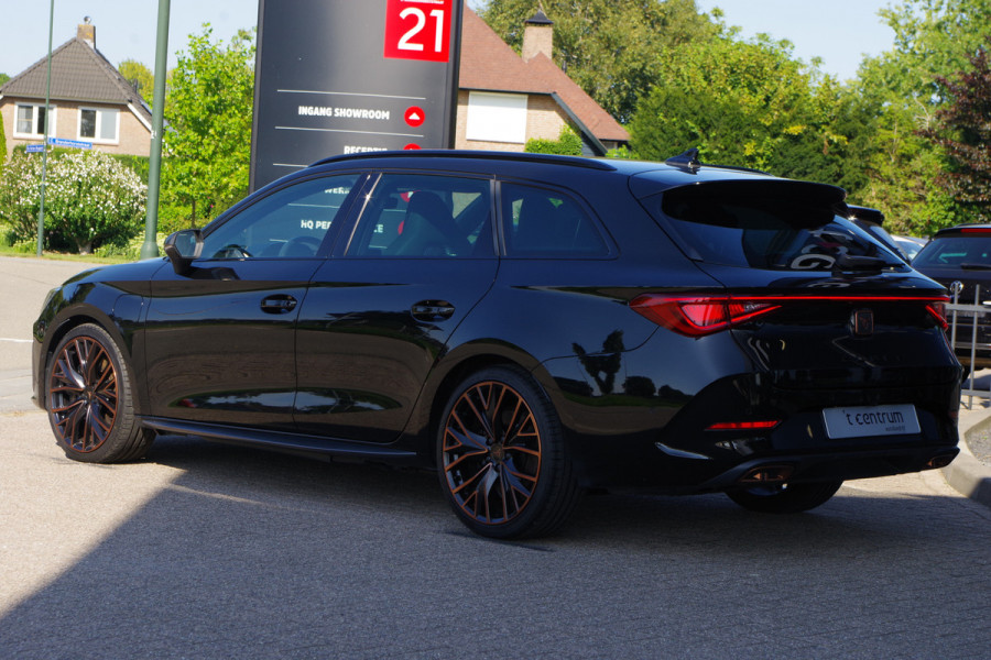 CUPRA Leon Sportstourer 1.4 e-Hybrid 245 PK VZ Copper Edition, Adap. Cruise Control, Kuipstoelen, Sfeerverlichting, LED