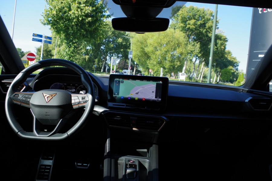 CUPRA Leon Sportstourer 1.4 e-Hybrid 245 PK VZ Copper Edition, Adap. Cruise Control, Kuipstoelen, Sfeerverlichting, LED
