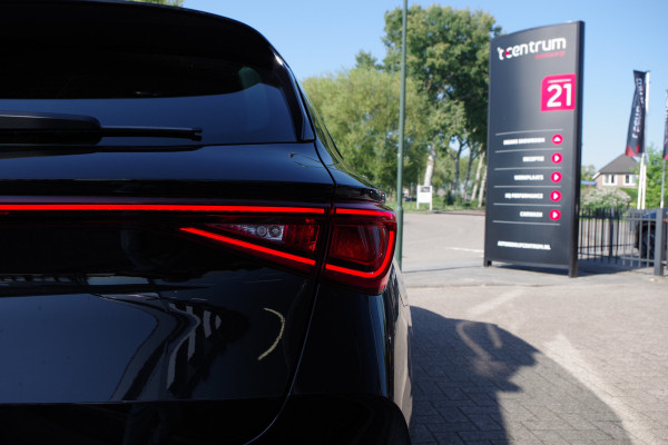 CUPRA Leon Sportstourer 1.4 e-Hybrid 245 PK VZ Copper Edition, Adap. Cruise Control, Kuipstoelen, Sfeerverlichting, LED